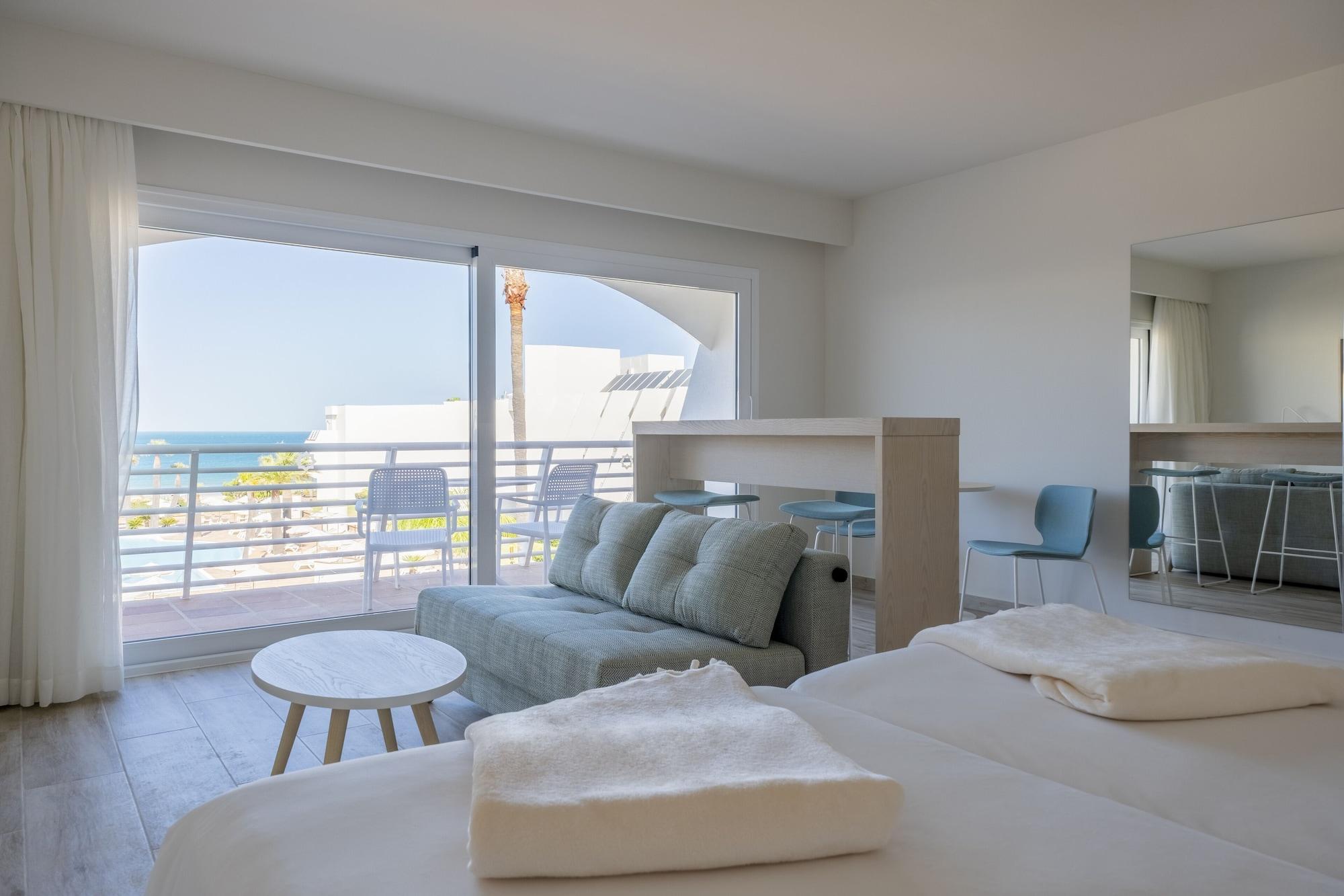 Hotel Iberostar Waves Royal Andalus Chiclana de la Frontera Esterno foto